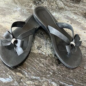 Guess Tutu Black Rhinestone FlipFlops size 9 womens